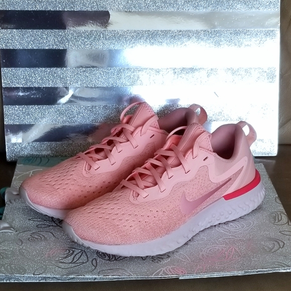 nike odyssey react oracle pink